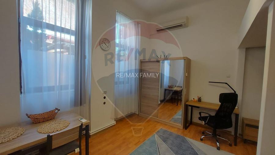 Apartament cu o camera la curte de vanzare pe Ady Endre, Oradea, Bihor - 2