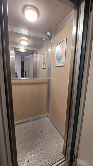 Apartament 4 camere – Bd. Chișinău, lângă Școala Gimnazială nr 4