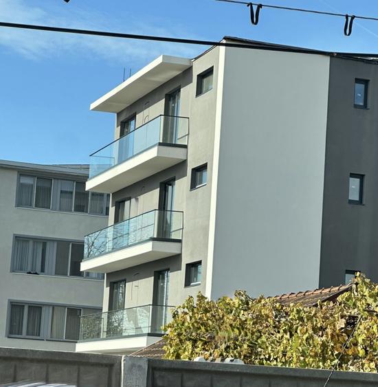 SPAȚIU COMERCIAL DE ÎNCHIRIAT 85 MP - ALBA IULIA - ZONA AMPOI III - ULTRA VITRAT