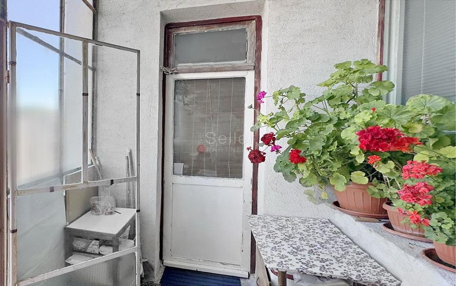 Zona Onix | Blocurile "cu stalp"