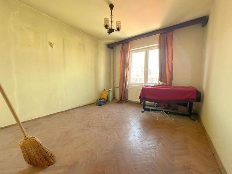 Apartament 3 camere, ideal locuință sau investiție