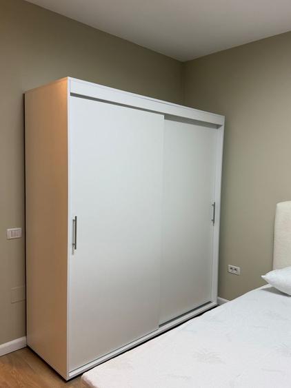 Garsoniera de inchiriat –Dotari: - TV lux