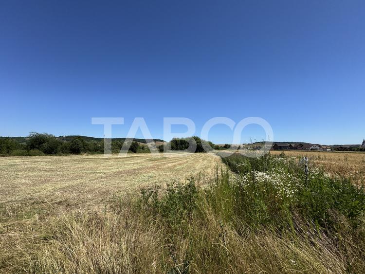 Teren intravilan 3752 mp parcelabil in zona fostelor sere Cristian