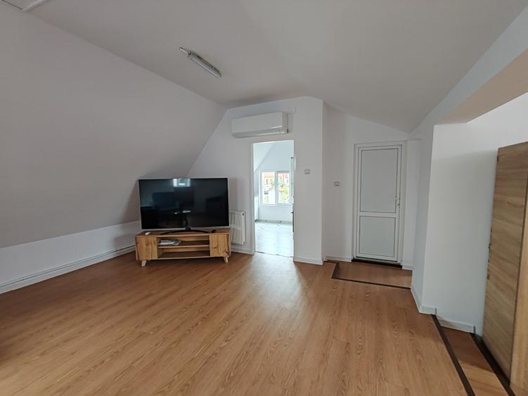 Apartament 4 camere in casa, mobilat si utilat nou GHIMBAV