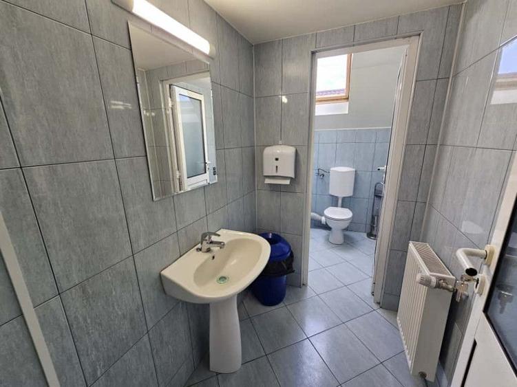Spatiu comercial la 2 pasi de Sub Arini, COMISION 0%