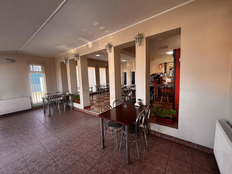 Casă 360 mp + Restaurant închiriat, teren 1000 mp
