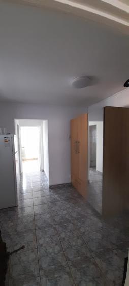Brancoveanu-Lamotesti, 2 camere de inchiriat, 6/10, decomandat, mobilat/utilat
