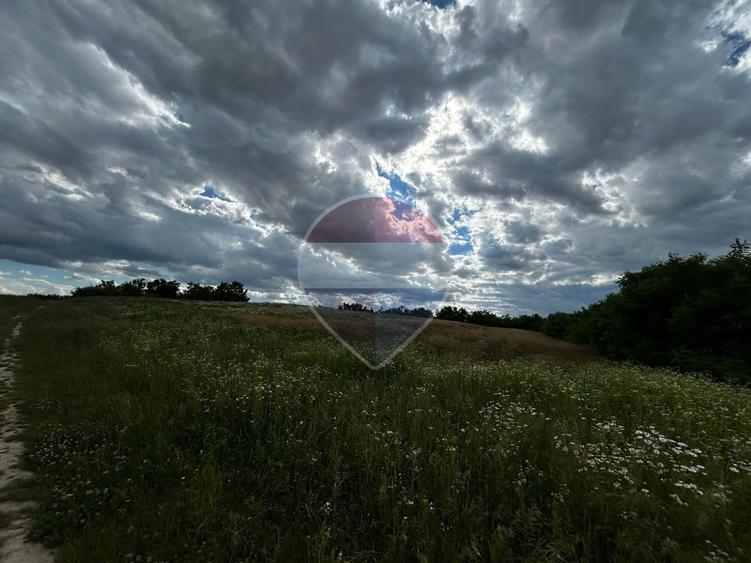 Teren intravilan de vânzare in Satulung