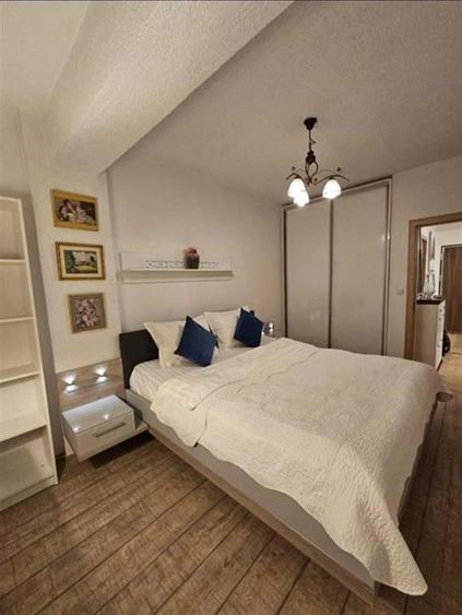 Apartament 2 camere cu balcon zona Doamna Stanca