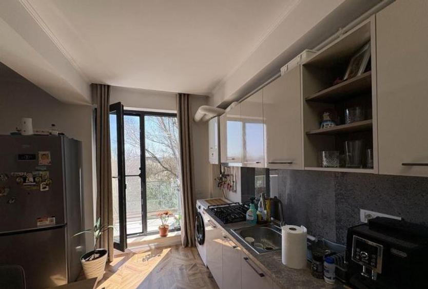 Apartament 2 camere Palazu Mare