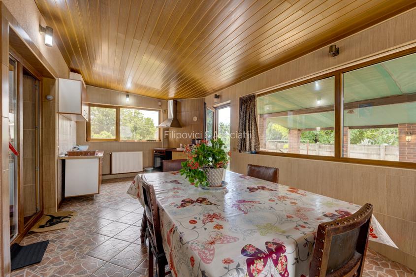 Afumați – Trandafirului, casă cărămidă 6 camere, teren 750 mp, 2 garaje