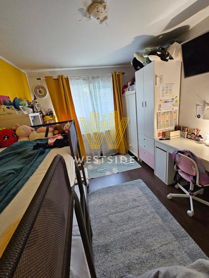 Apartament cu 3 camere, de vanzare, Calea Lipovei