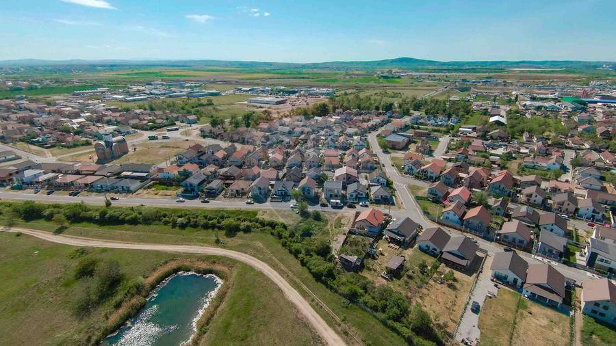 Casă / Vilă cu 5 camere de vânzare în zona Calea Clujului