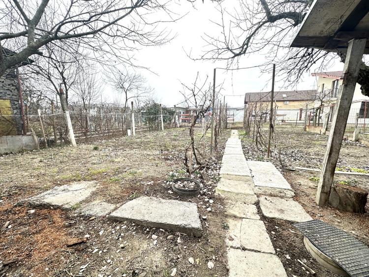 Casa individuala 4 camere, 386 mp teren - Ghiroda