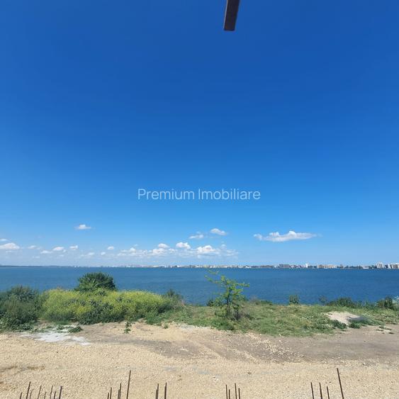 2 vile de lux alaturate, palazu mare, pe malul lacului, vedere frontala la lac - 21
