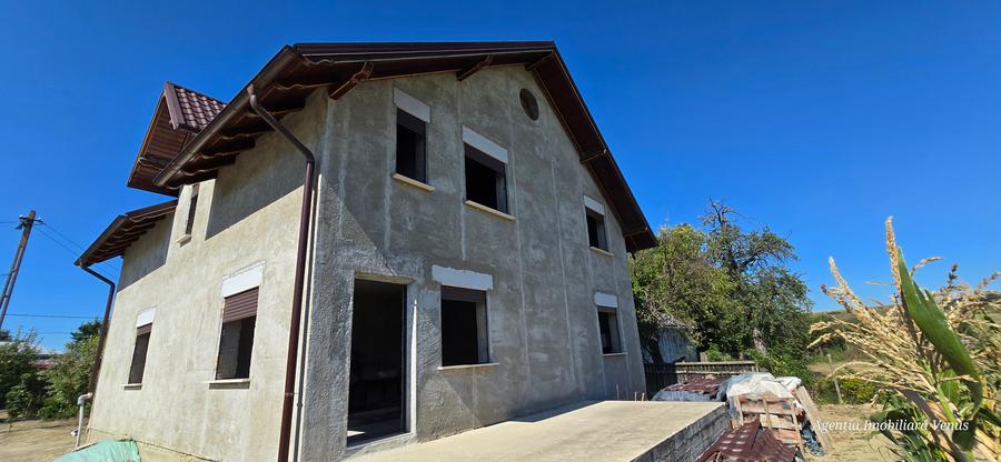 Casa de vanzare la Ipotesti!
