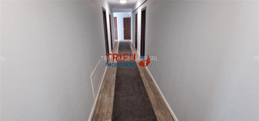Casă tip pensiune de vânzare cu 6 camere și o casă adiacent& - 12