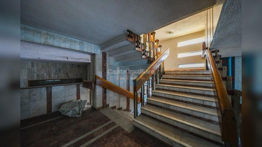 De vanzare Hotel, nefunctional, 70 camere + teren 3590 mp, Dej┃ - 14