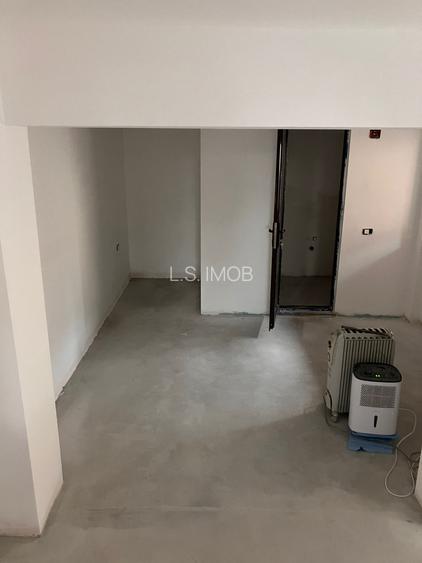 Apartement în casă, cu 2 camere de închiriat pentru birouri. - 2