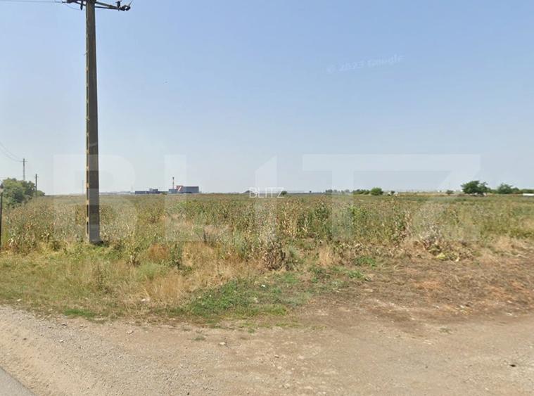 TEREN INTRAVILAN 1ha front 70 ml BUDA - 3