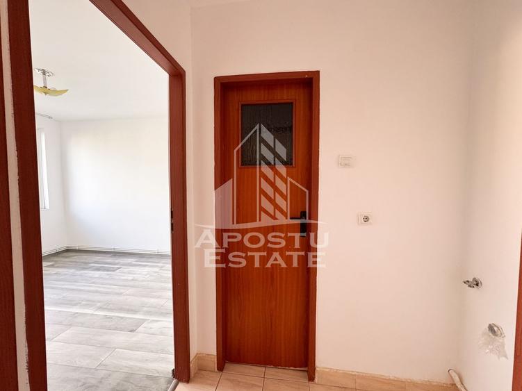 Apartament 2 camere, renovat, centrala proprie, Generala 2, Hunedoara
