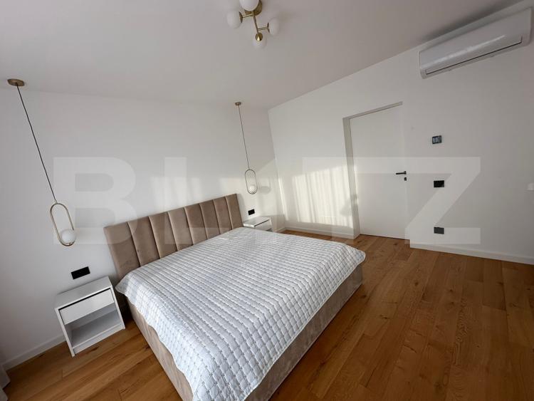 Duplex cu 4 camere, 178 mp utili, cu garaj, panoramă superbă, zona Voronet