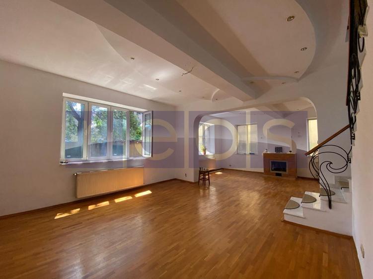 VILA P+1+MANSARDA DE VANZARE 7 CAMERE, 3 BAI, GARAJ, CURTE SALAJ PARC HUMULESTI