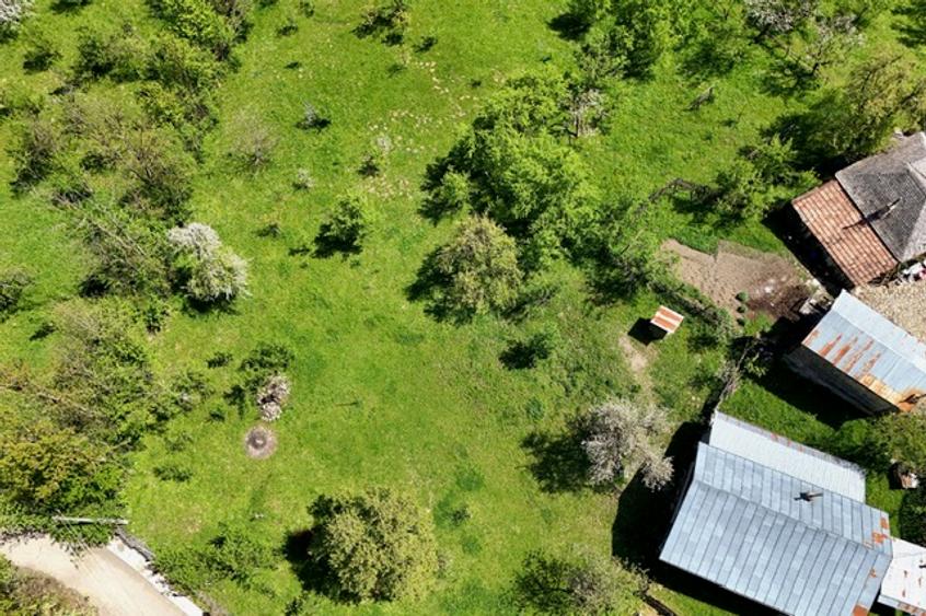 Vand casa cu teren de 2000mp, langa Breaza , zona Ocina-Adunati-Provita de Sus