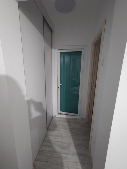 Vanzare apartament 3 camere , parter , micro 11 Târgoviște
