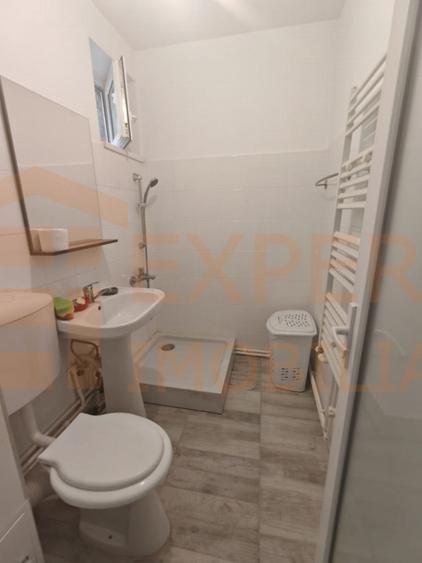 Apartament 3 Camere de vanzare in zona FAR - Constanța | Decomandat | Renovat