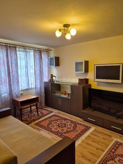 Vand apartament doua camere - 15