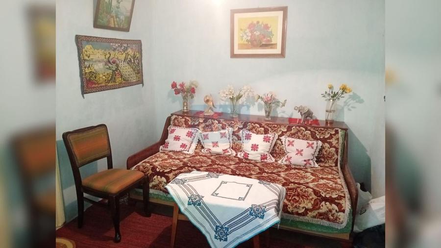 CASA BATRANEASCA + TEREN 1169 MP SENDRENI┃
