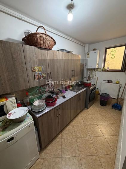 Apartament 2 camere, decomandat Salaj