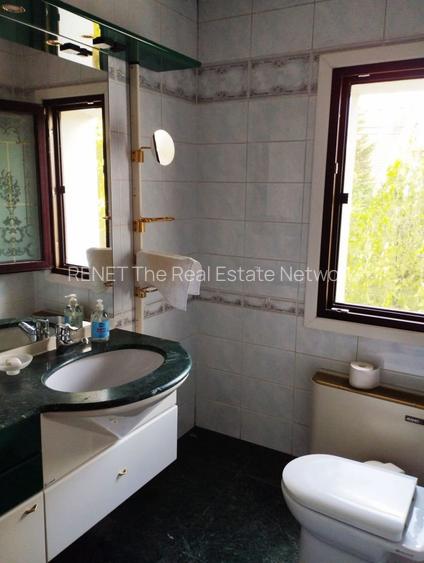 SUPER OCAZIE SE VINDE VILA DE LUX SI CASA DE OASPESTI IN BALOTESTI LA LAC 555000 - 33
