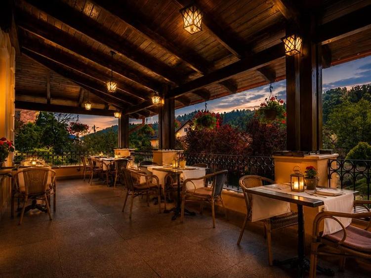 Hotel boutique:restaurant,spa,domeniu de 4.300 mp,5 minute de Castelul Bran,opor