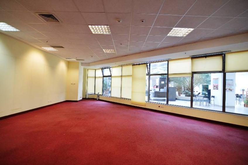 Iride Business Park cladirea 2, Pompei, 323 - 6915 mp  0% comision!