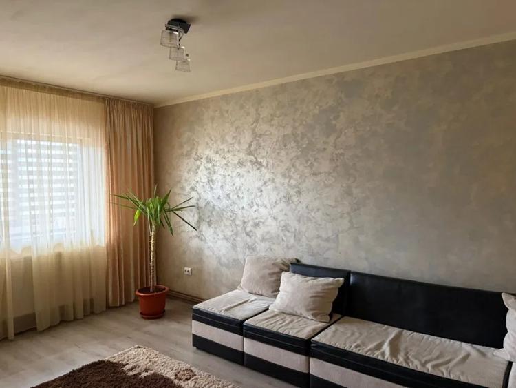 Apartament cu 3 camere in Tatarasi Sud-Pod Metalurgie