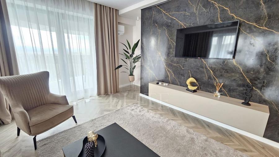 Apartament 3 camere în zona MAGAZINUL PENNY