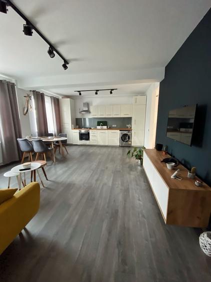 Apartament cu 2 camere, mobilat și utilat, Borhanci, zona Romul Ladea.