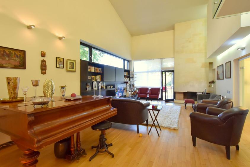 Resedinta cu arhitectura aparte si eleganta discreta