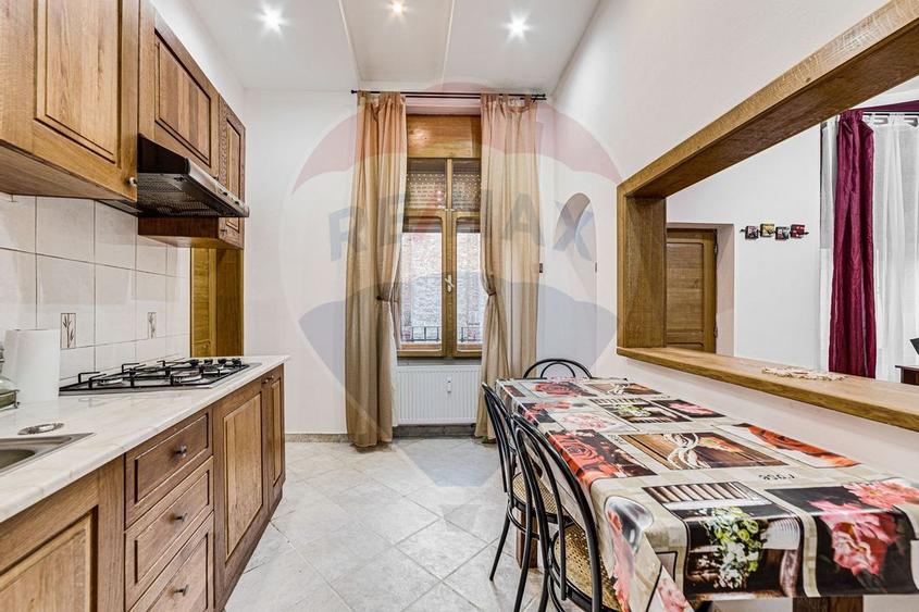 Apartament cu 2 camere de închiriat, str. Unirii, zonă Ultracentrală