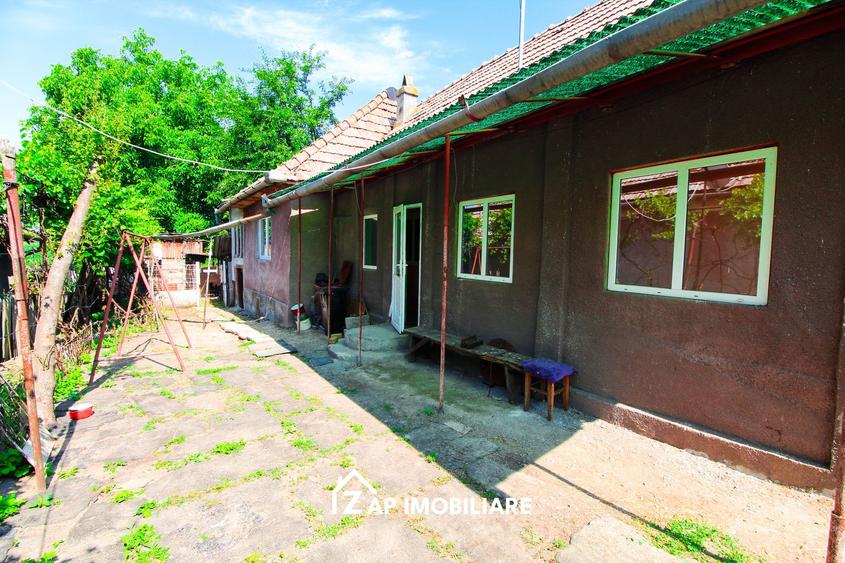 Mureșeni - Casa 80 mp - Teren 784 mp - singur in curte