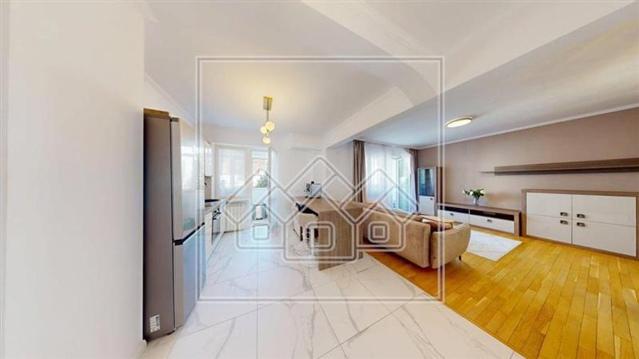 Ap cu 3 camere+pivnita mare, 64 mp utili, situat in zona Ultracentrala