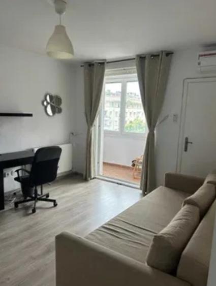 Apartament 2 Camere Piata Amzei,Metrou,Balcon,Fara risc Seismic,Mobilat UTILAT