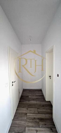 Duplex de vanzare cu 4 camere,2 bai,250 mp teren-Mosnita Veche zona Centrala.