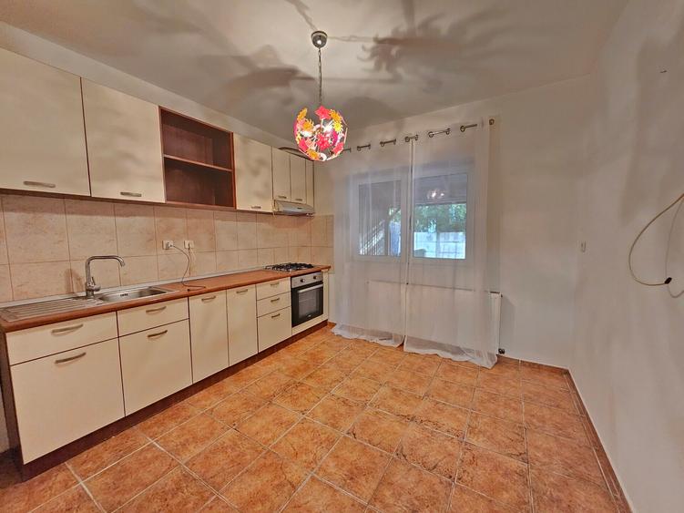 INCHIRIERE VILA 3 CAMERE ZONA IANCU NICOLAE!