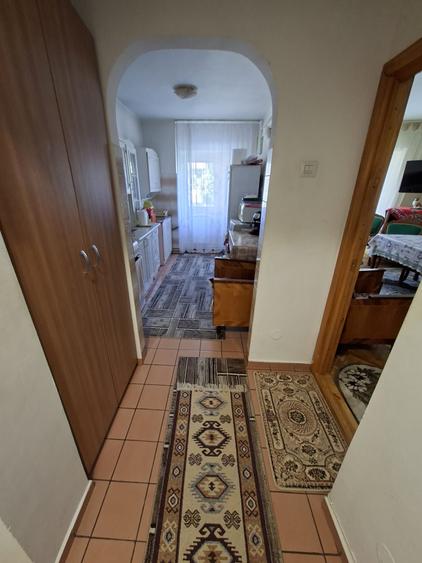 Apartament cu 3 camere, decomandat, etajul 3/8, zona Pacurari