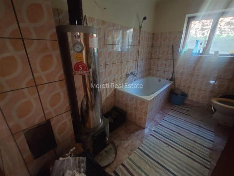 Casa si Teren Criscior