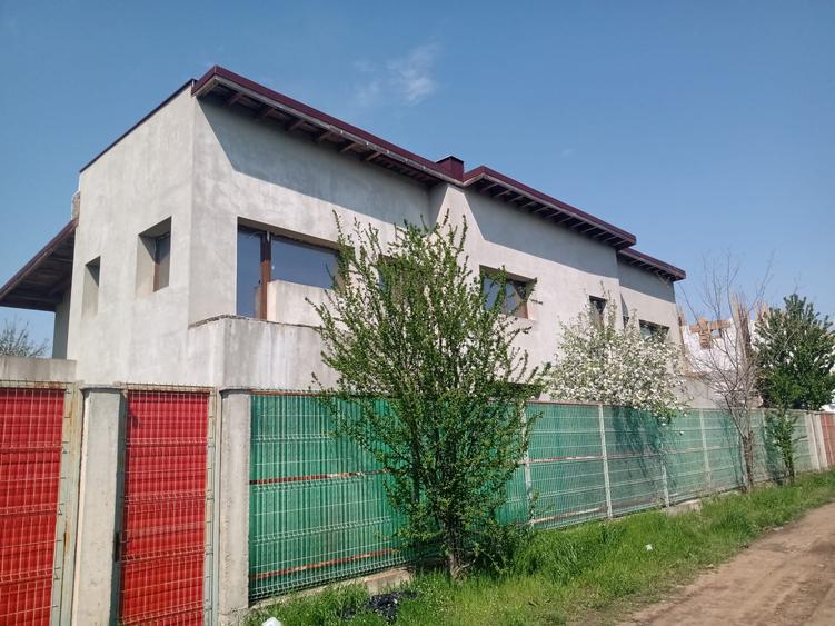 Vila dublă Otopeni - Lidl 23 August,