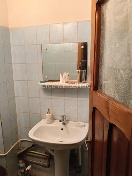 Craiovita Noua Apartament 3 camere Decomandat Balcon - 8
